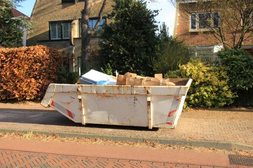 Efficient office clearance execution by experts
